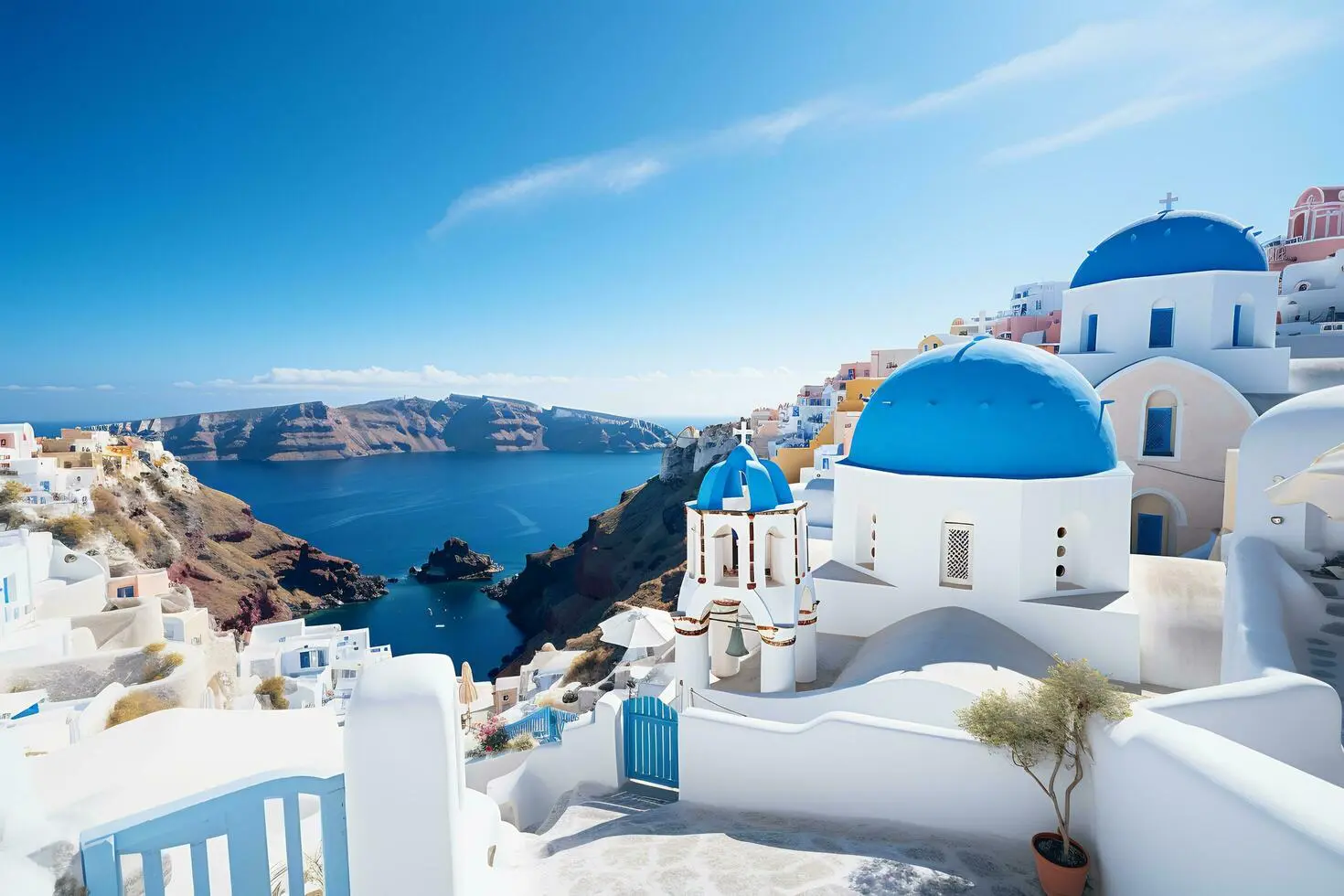 Top 10 Must-Visit Attractions in Santorini